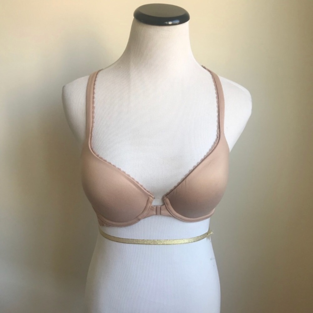 Victoria’s Secret Nude Lace Bra